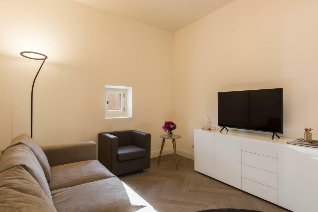 Apartments Florence - Duomo Contemporary ภายนอก รูปภาพ